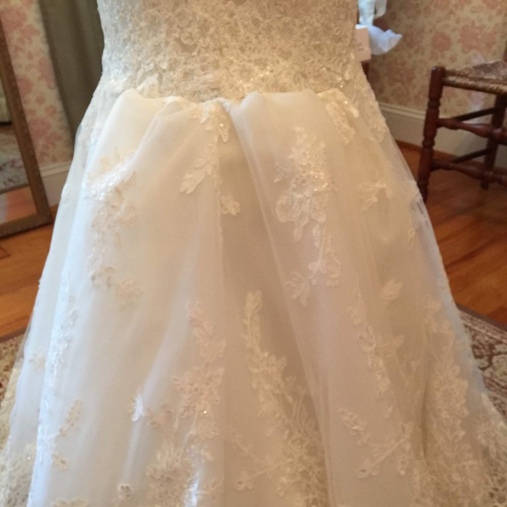 Mori Lee 2605 Lace Wedding Dress - Picture 6 of 10